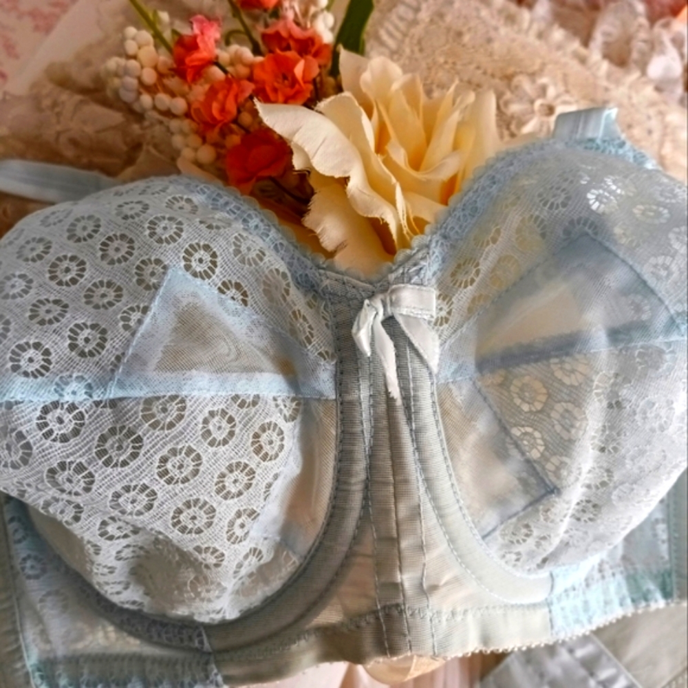 GORGEOUS UNWORN, 1950S/60S, VTG BLUE "BALI" SNOW-FLAKE BOW BRA!